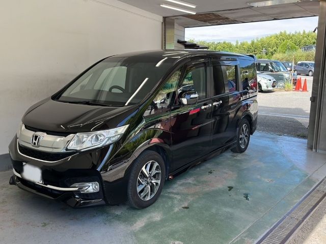 8041 Honda Step wagon RP3 2016 г. (KCAA Kyoto)